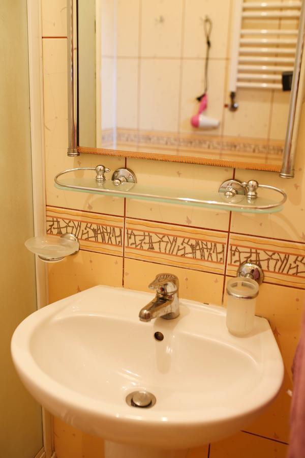 Apartment Near St. Elizabeth Church Λβιβ Εξωτερικό φωτογραφία